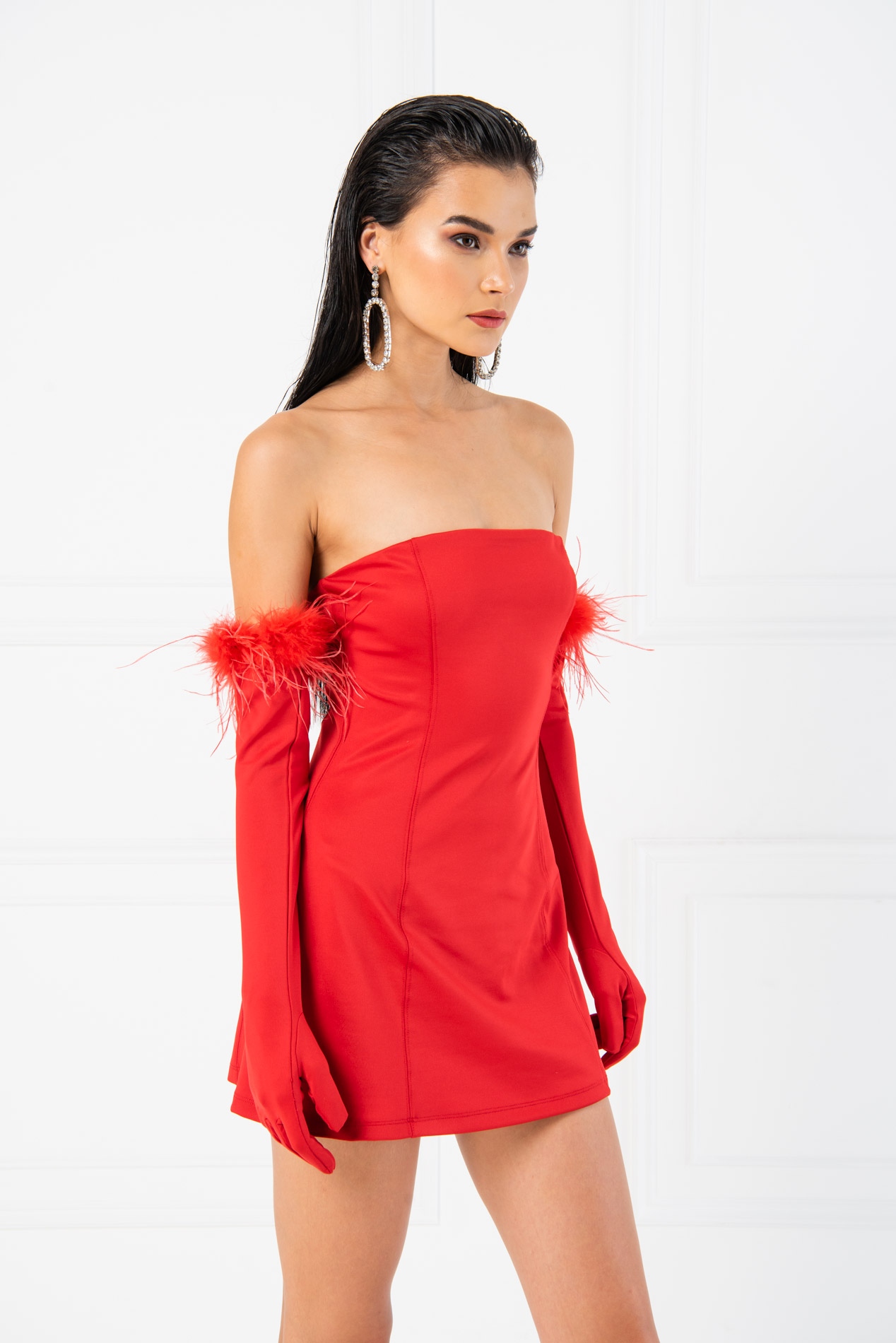 оптовая красный Мини-платье с открытыми плечами и перчатками