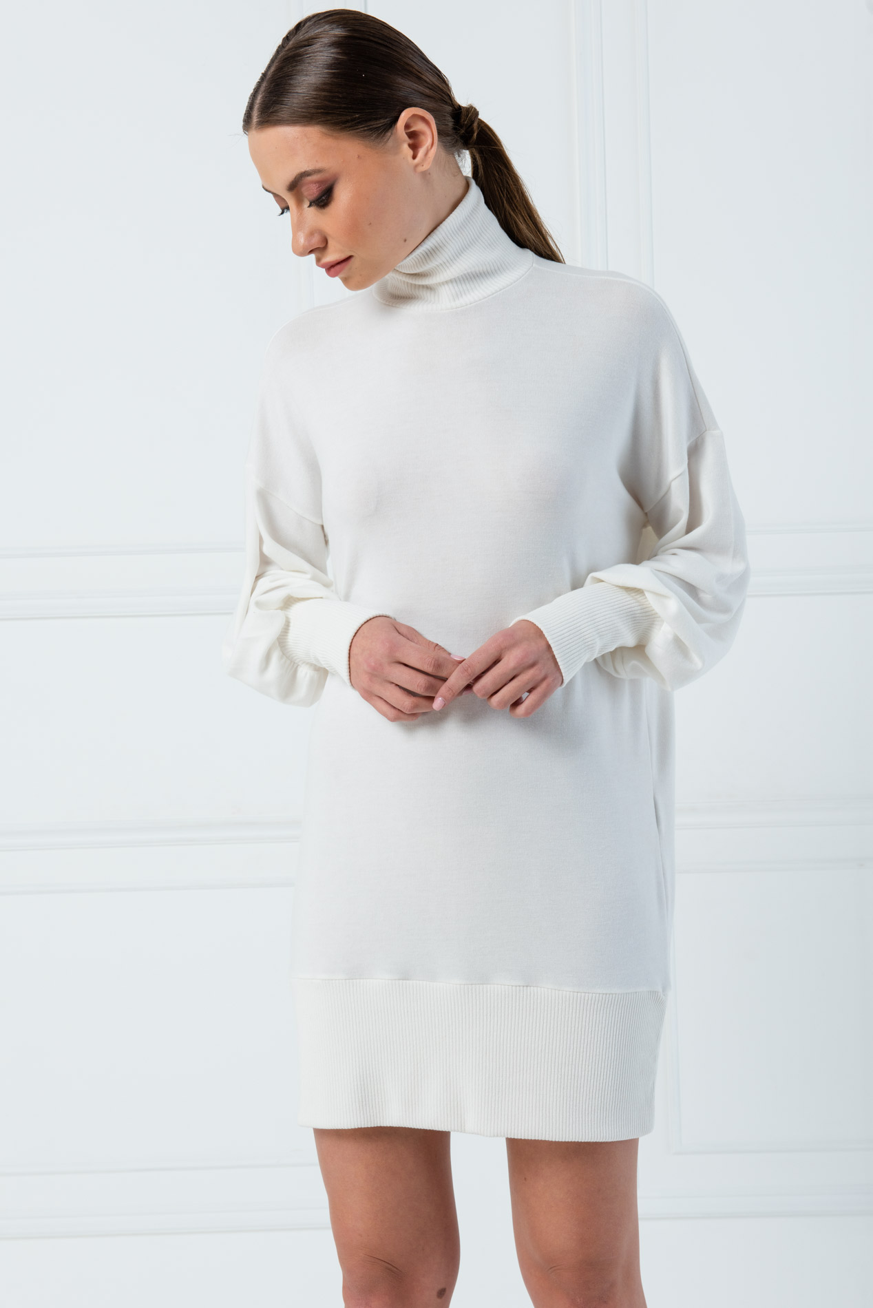 Wholesale Turtleneck Long Sleeve Offwhite Dress