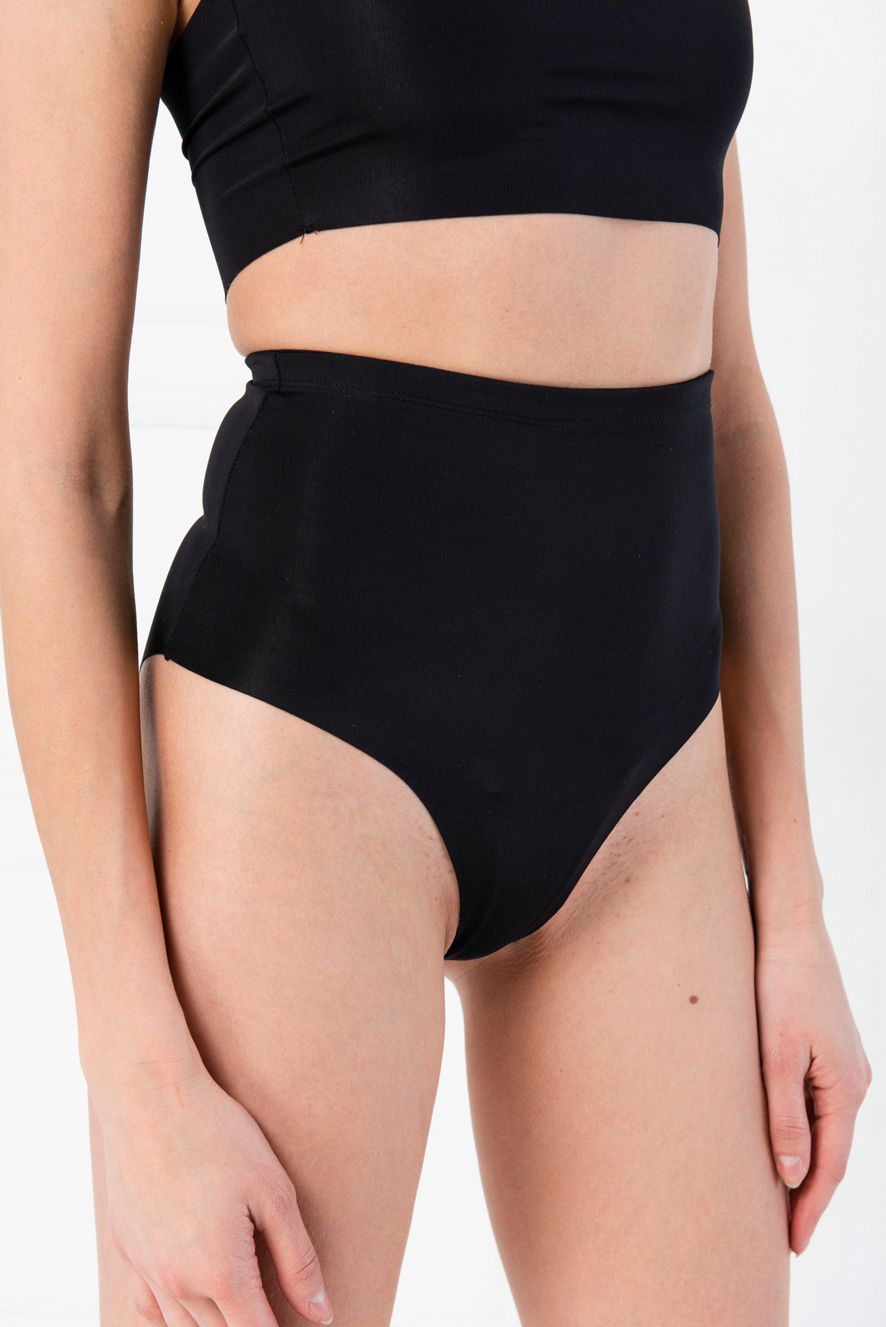 High Waist Black Elastic Short