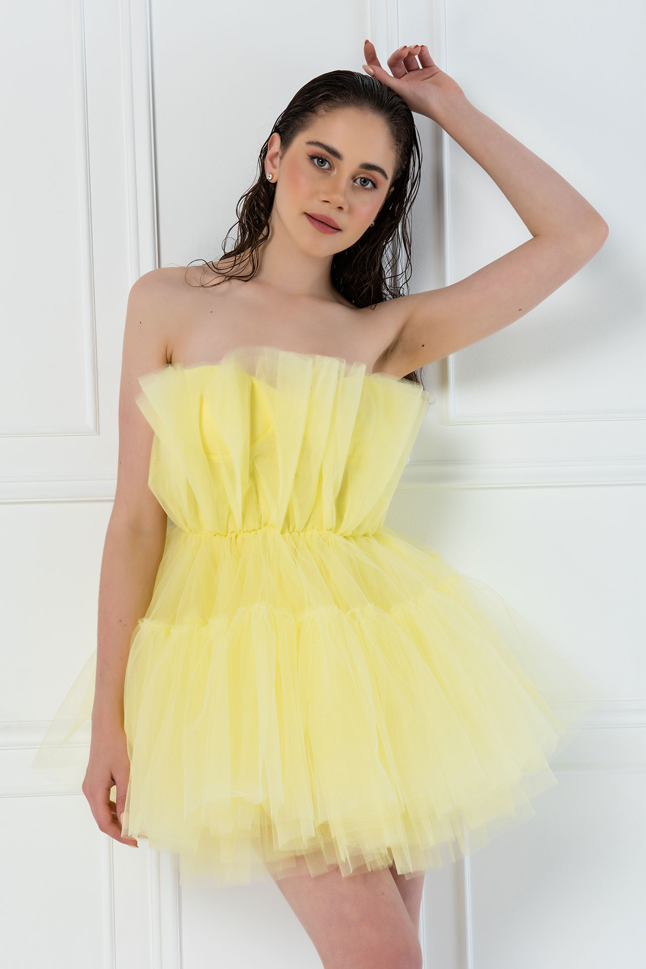 оптовая Yellow Мини-платье из тюля с открытыми плечами