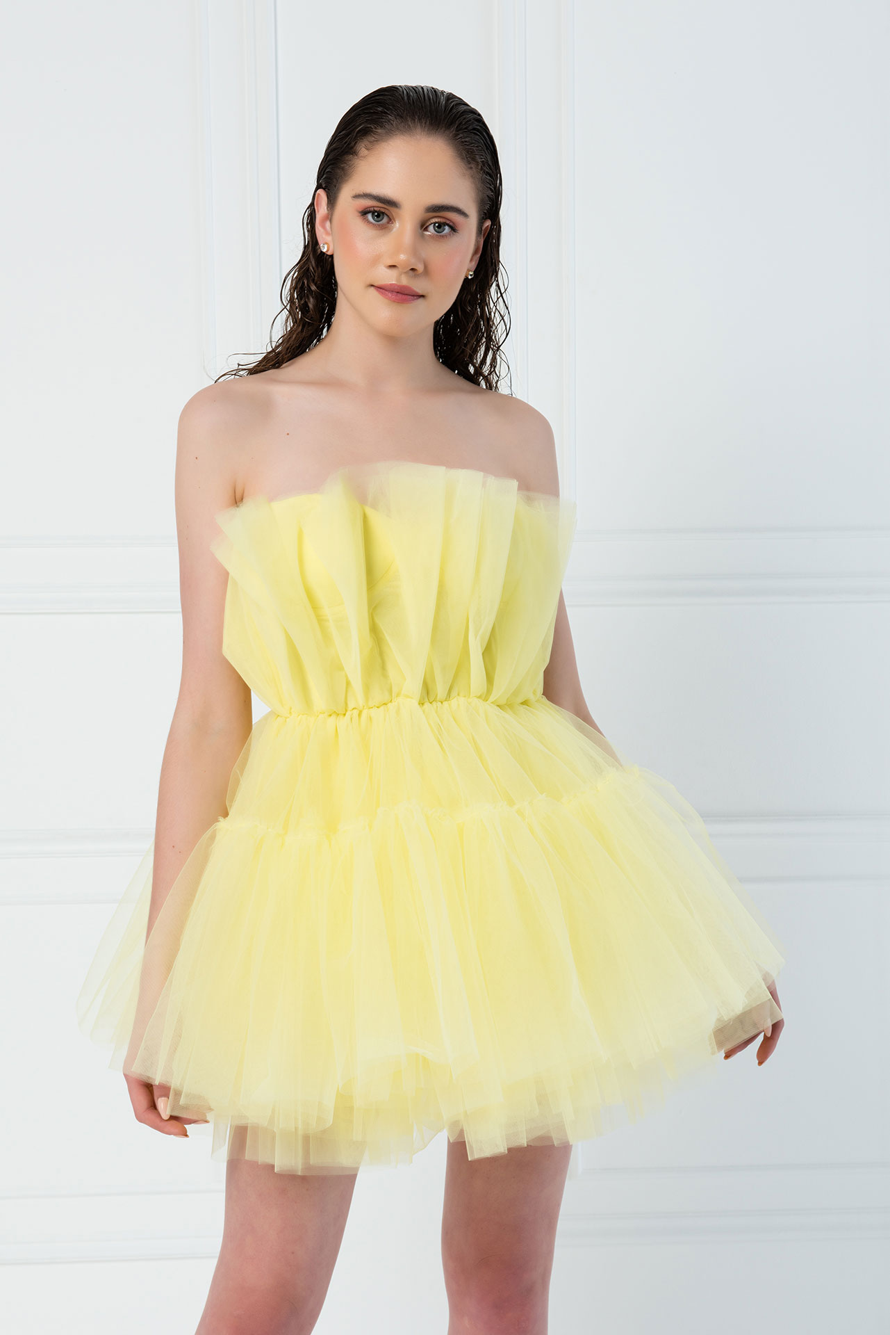 оптовая Yellow Мини-платье из тюля с открытыми плечами