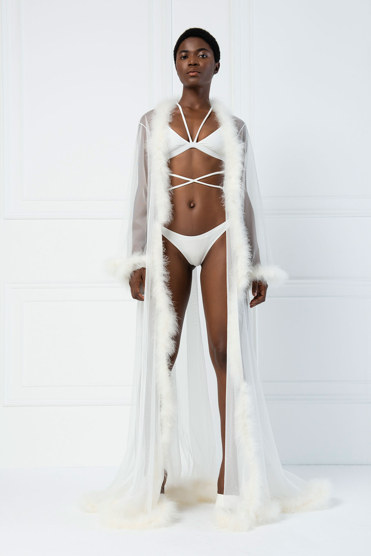 белый Strappy G-String Bikini Set
