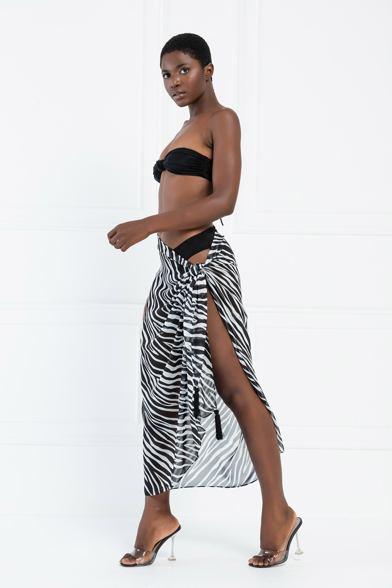 Wholesale Black Tube Bikini Set with Pareo