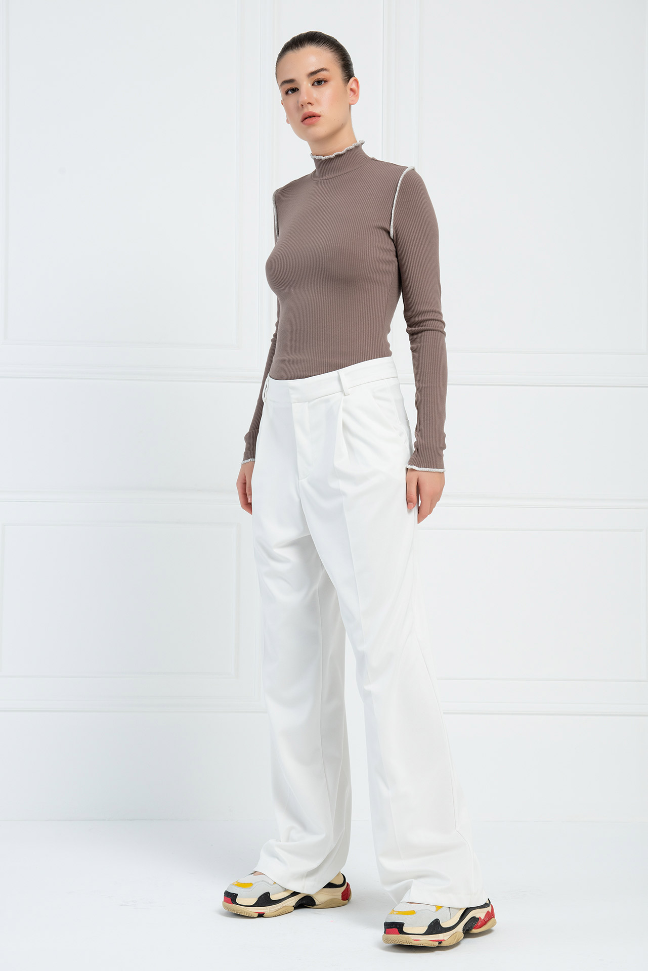 Mink Contrast-Piping Mock Neck Top