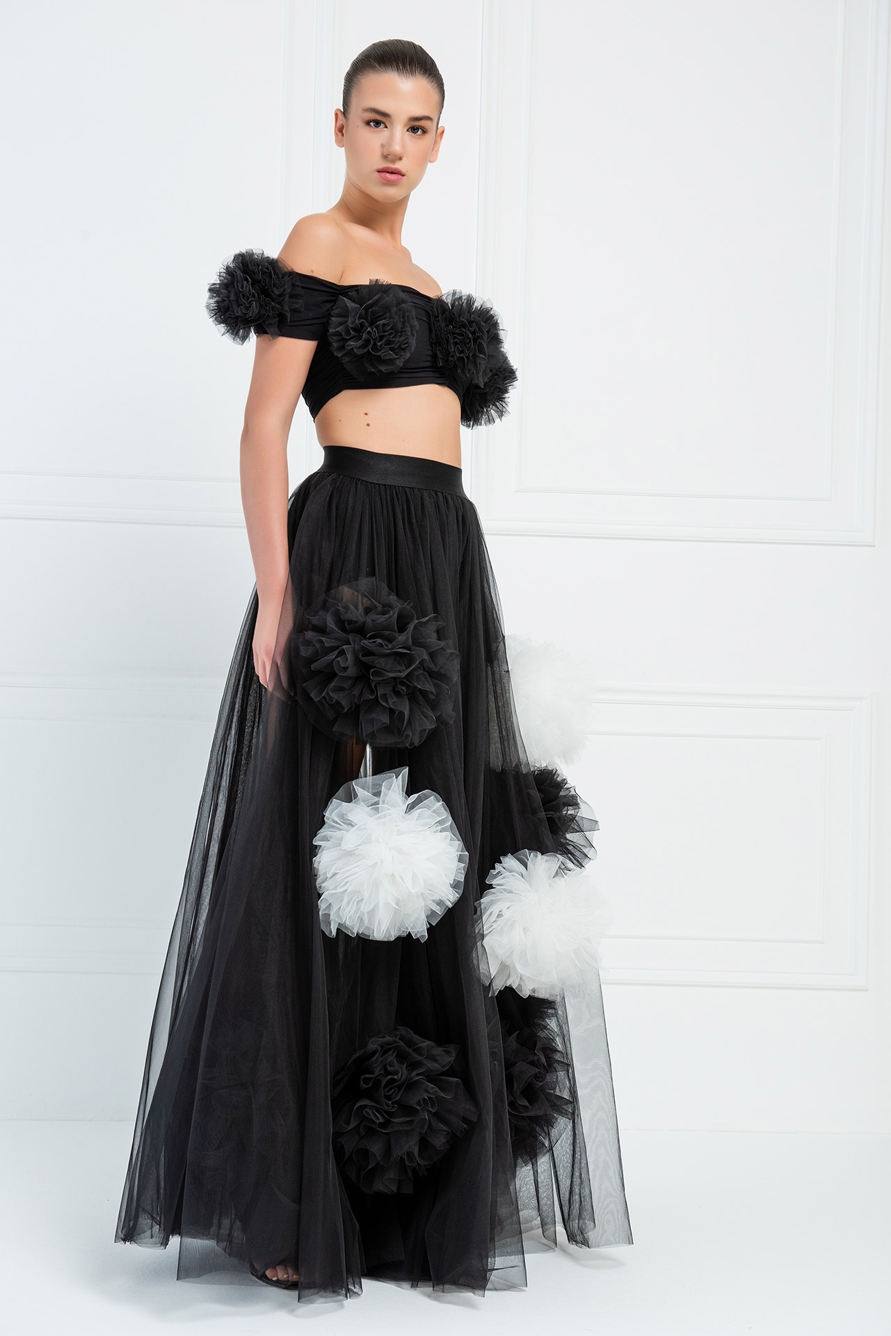 Wholesale Black-Offwhite Ruffle Mesh Maxi Skirt