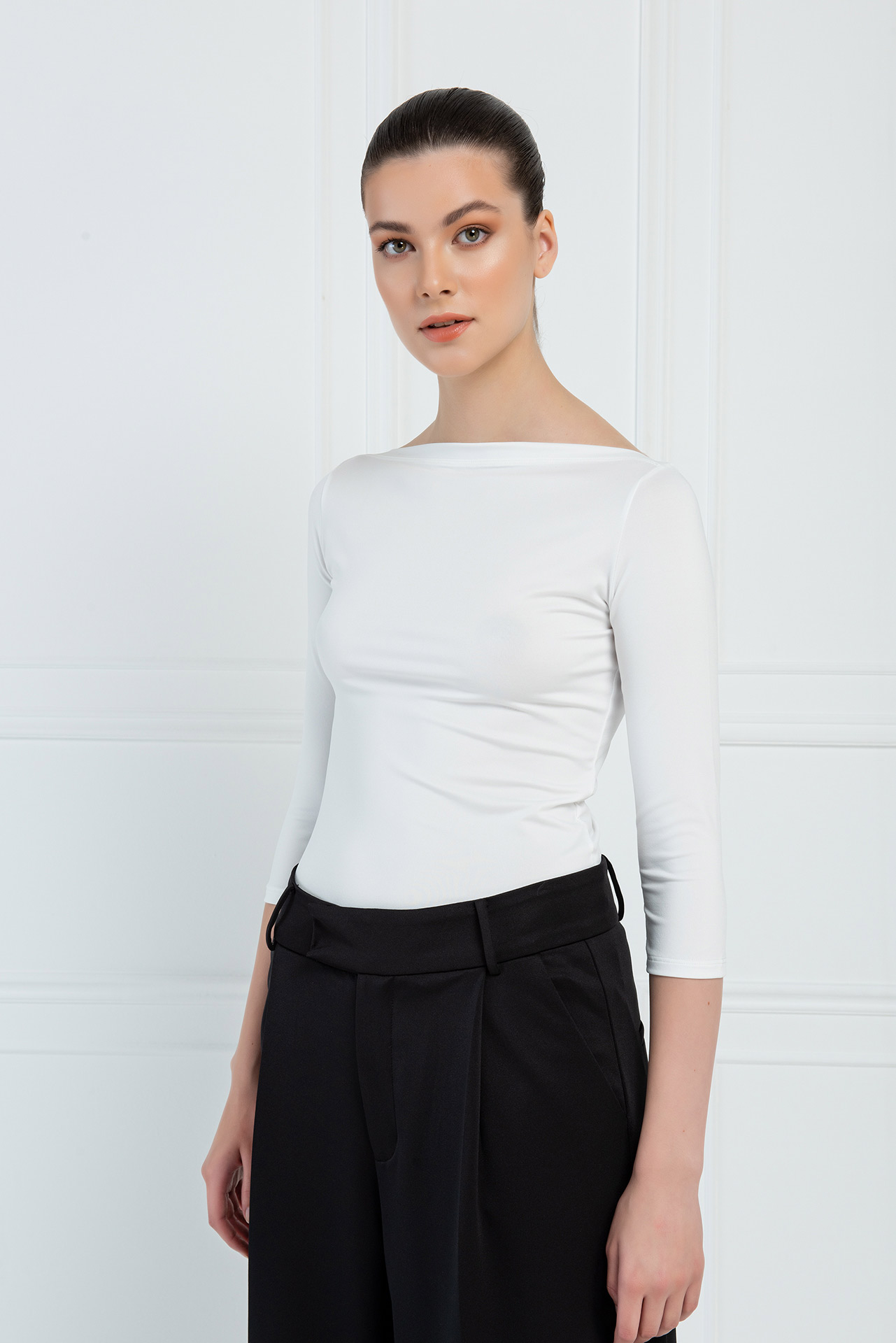Wholesale Offwhite Three-Quarter Sleeve Top