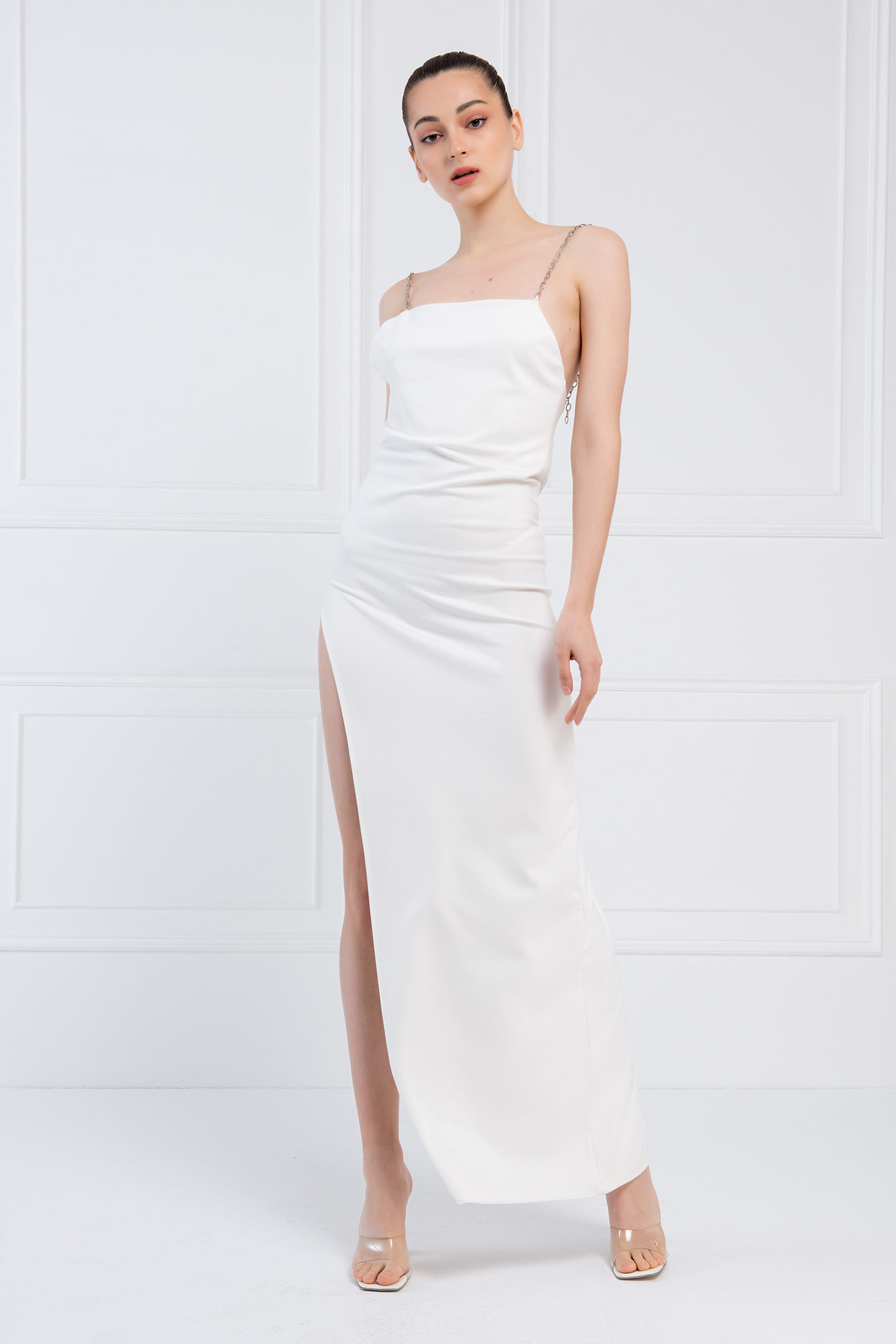 Off white Zincir Askılı Yırtmaçlı Elbise