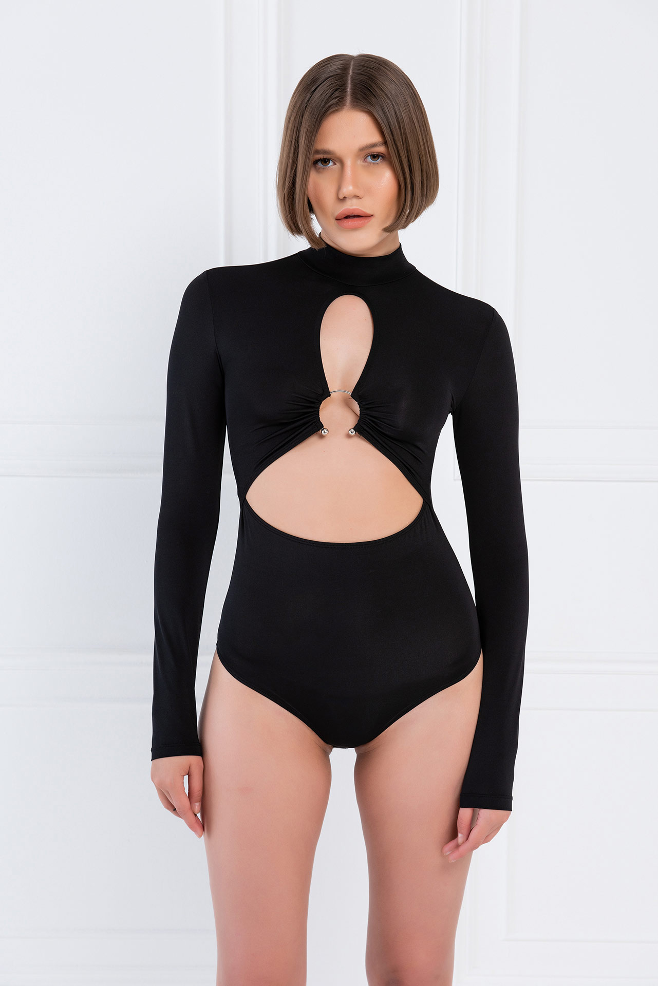 Wholesale Black Cut Out Front Long-Sleeve Bodysuit