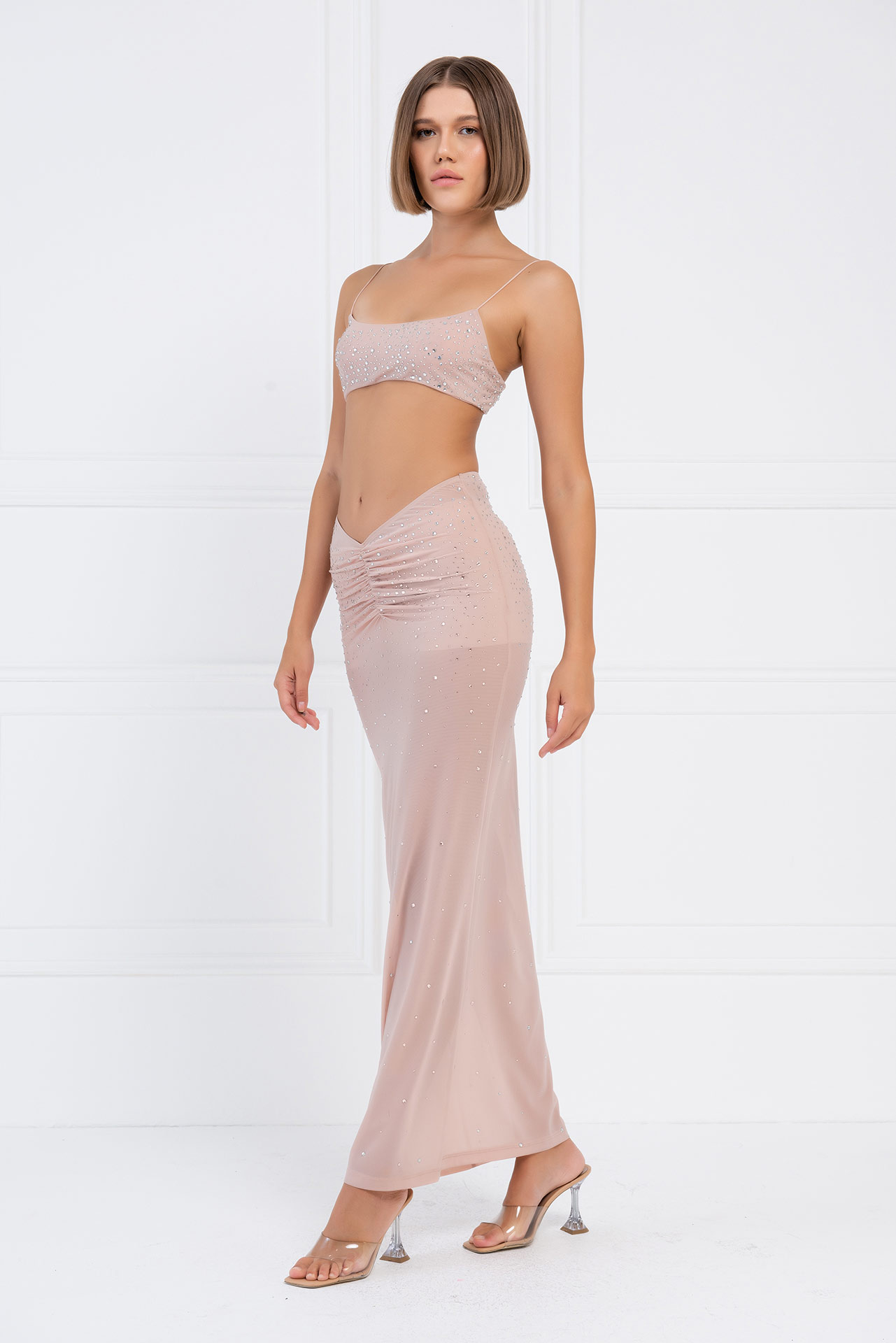 оптовая Nude Embellished Crop Mesh Cami & Maxi Skirt Set