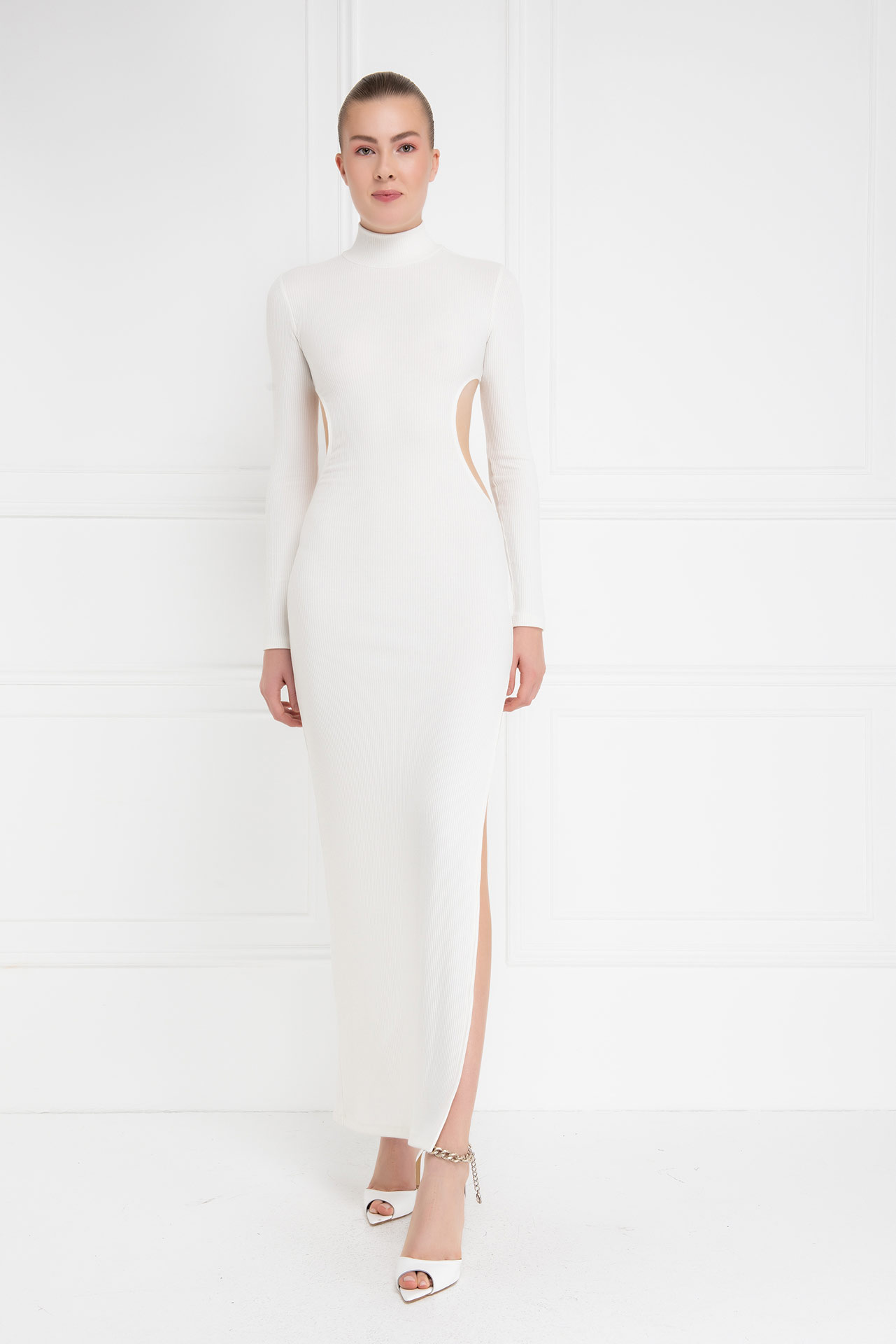 Wholesale Offwhite Backless Split-Leg Maxi Dress