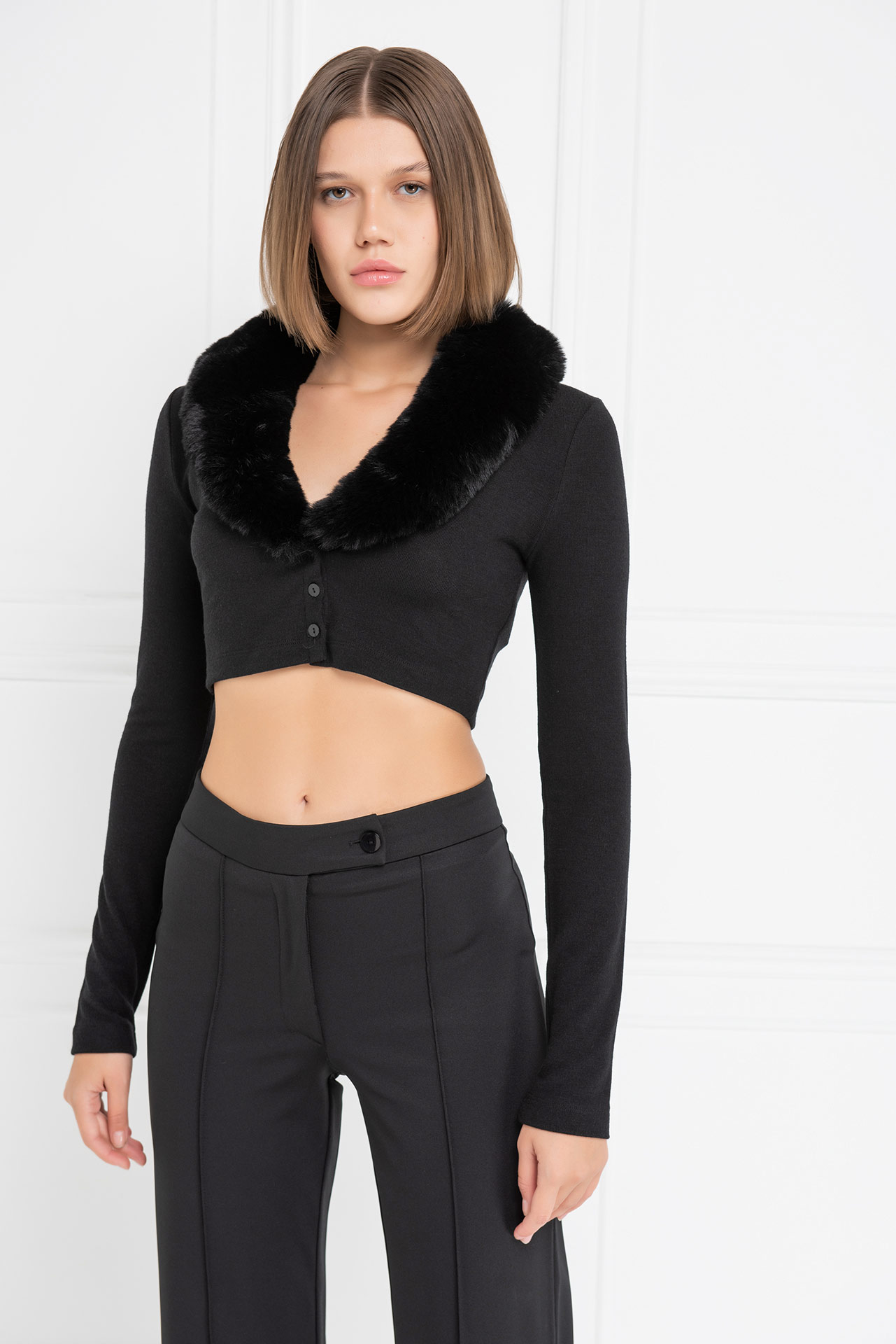 черный Faux Fur Trim Cropped Cardigan