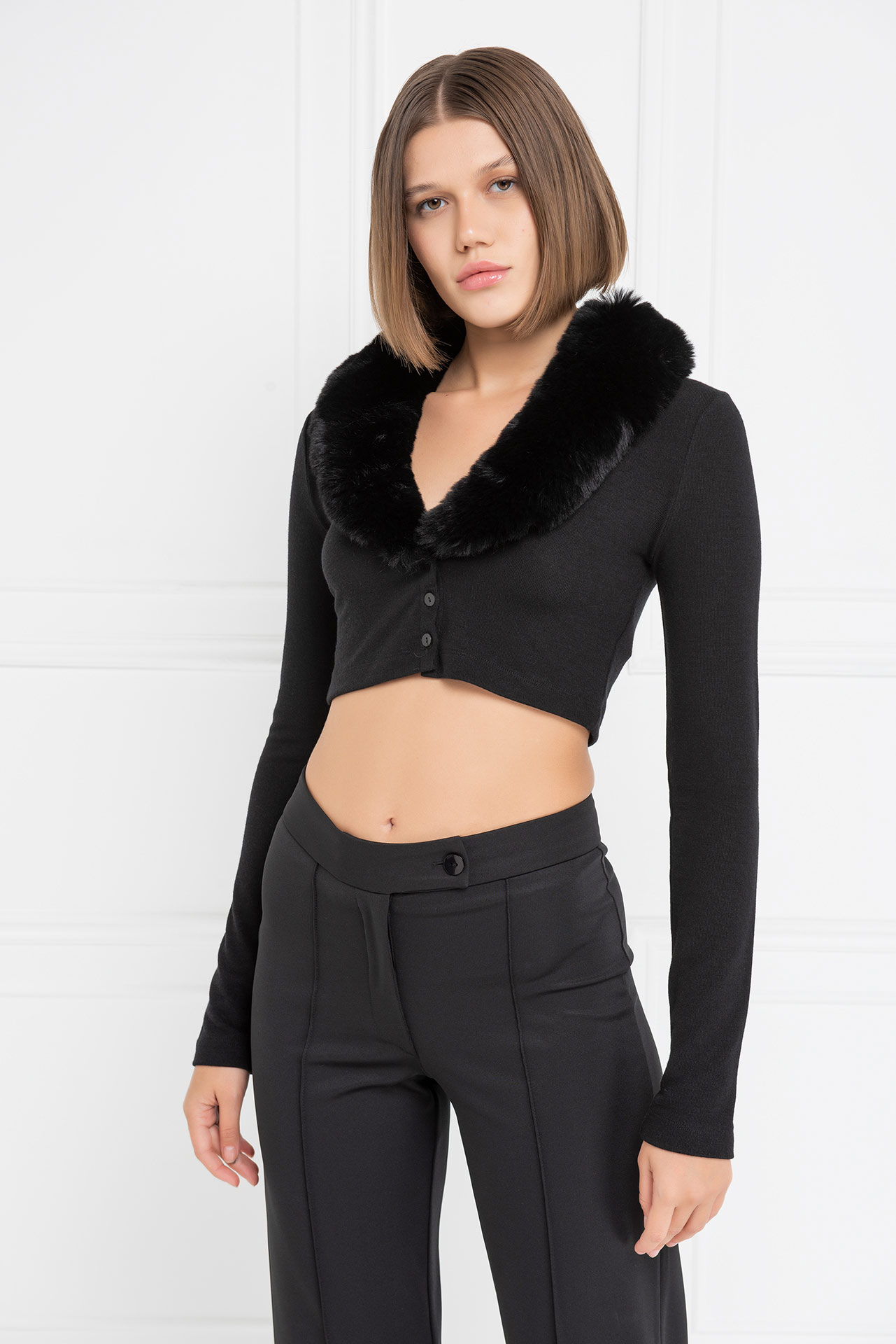 Black Faux Fur Trim Cropped Cardigan