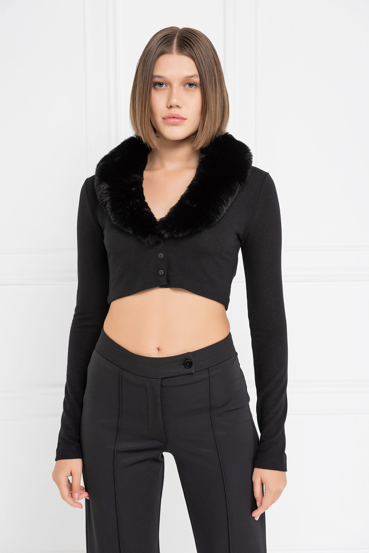 Black Faux Fur Trim Cropped Cardigan