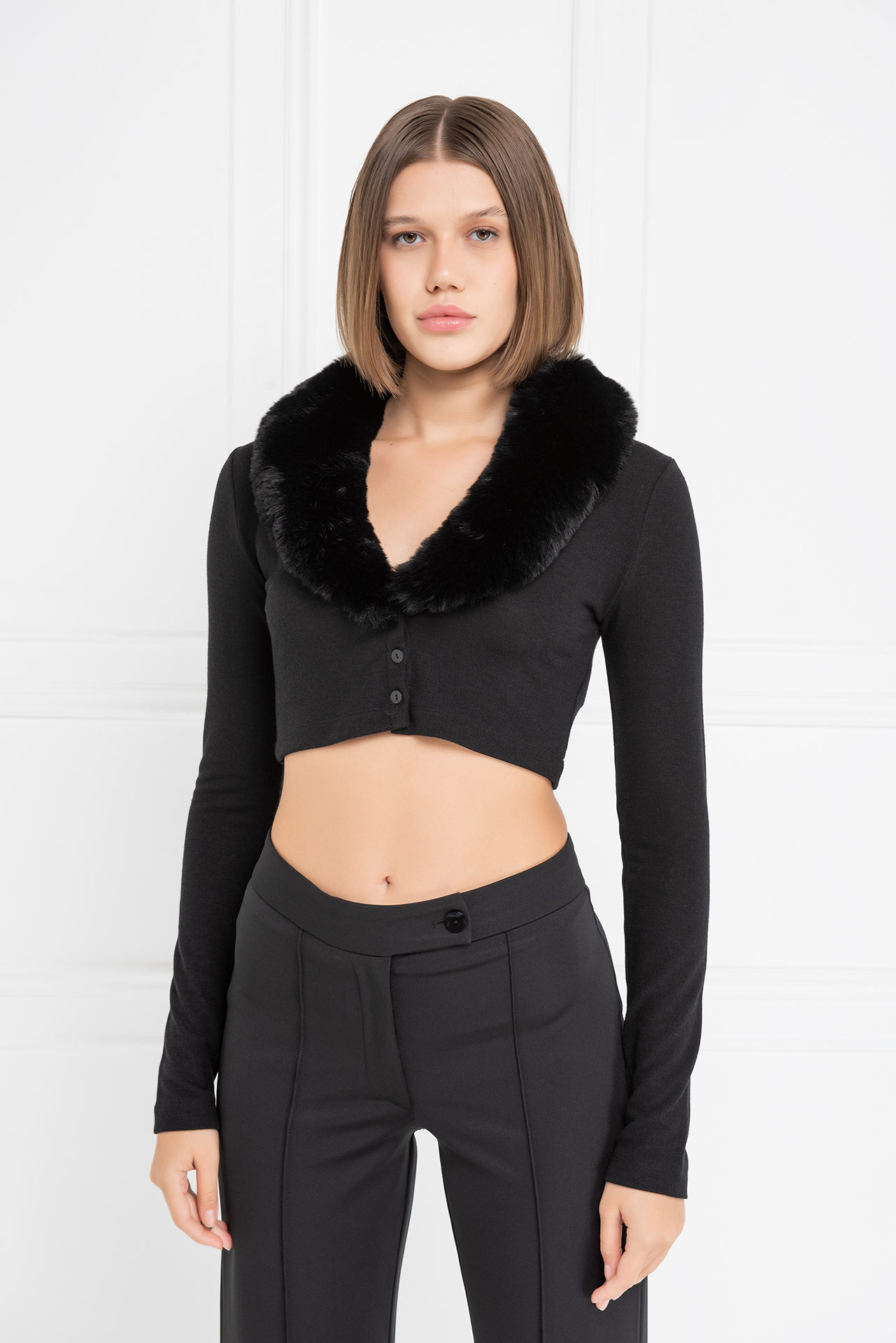 черный Faux Fur Trim Cropped Cardigan