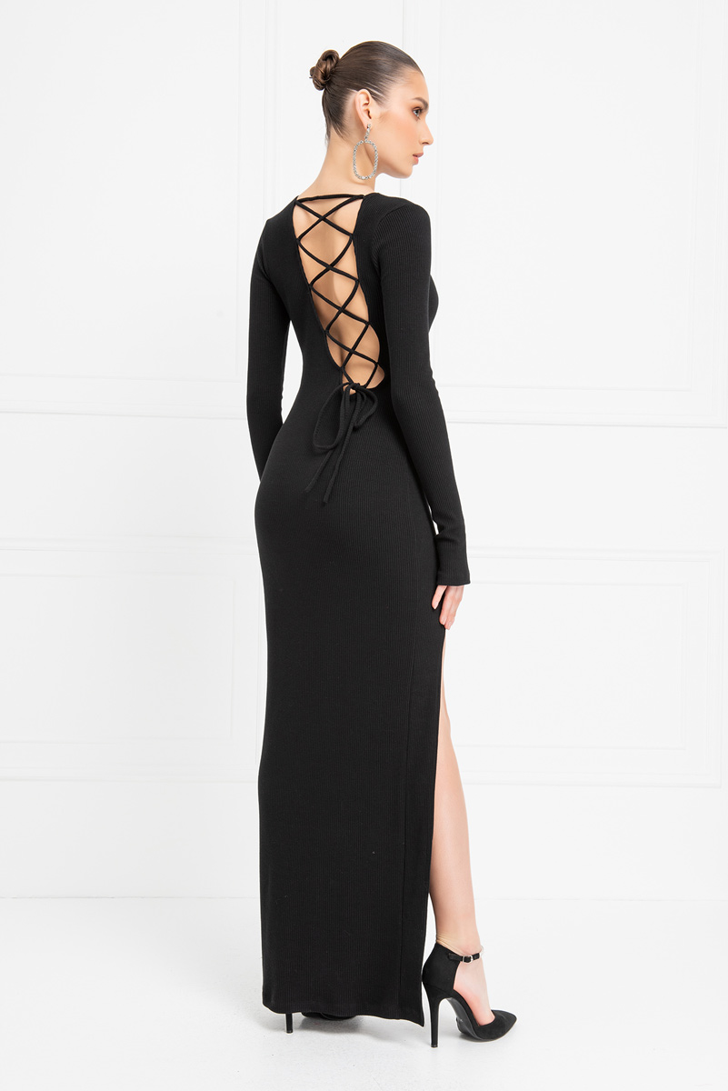 Siyah Sırt Dekolteli Yırtmaçlı Maxi Elbise