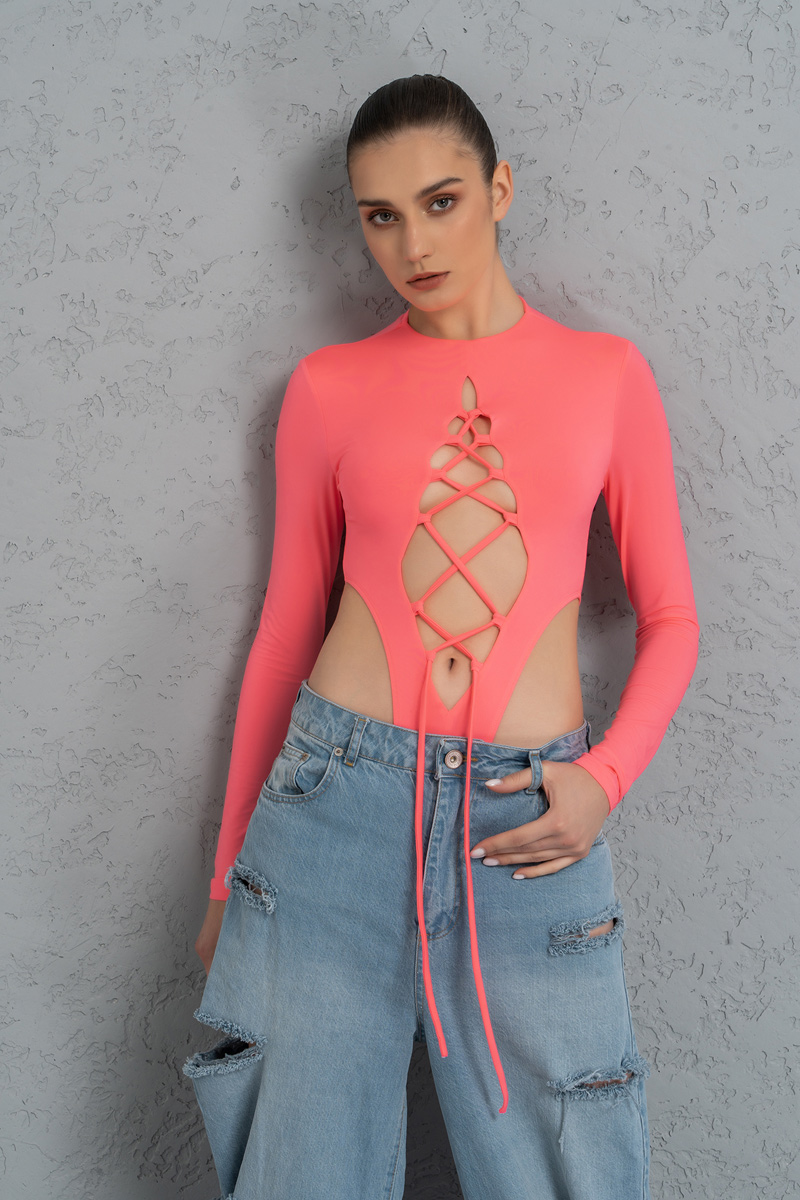 оптовая Neon Pink Crisscross-Front Cut Out Bodysuit
