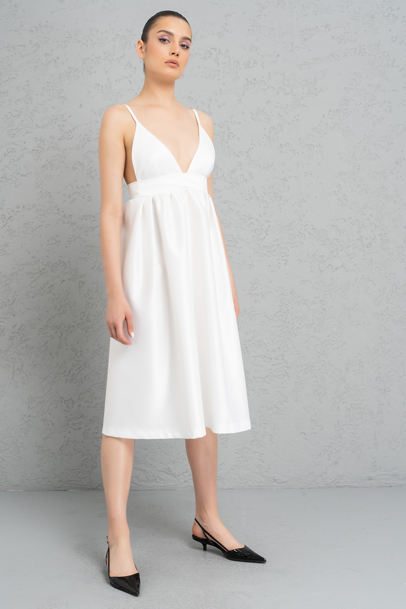 Off white Göğüs Dekolteli Askılı Saten Elbise