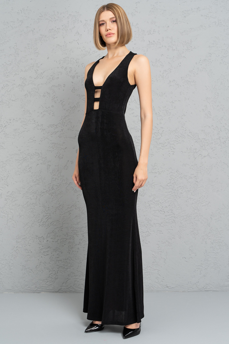 Black Plunging Sleeveless Maxi Dress