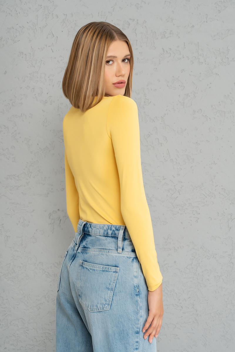 Wholesale Boat Neck Long Sleeve Light yellow Top
