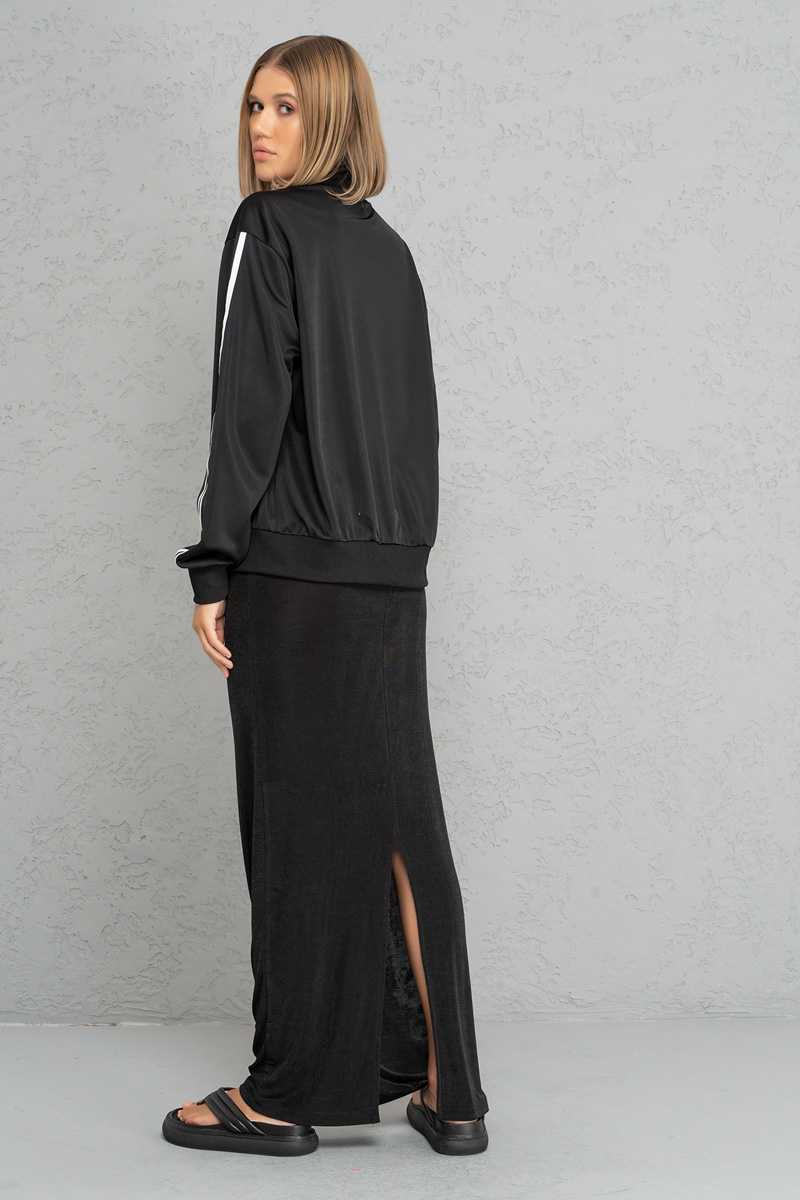 Black Split-Back Maxi Skirt