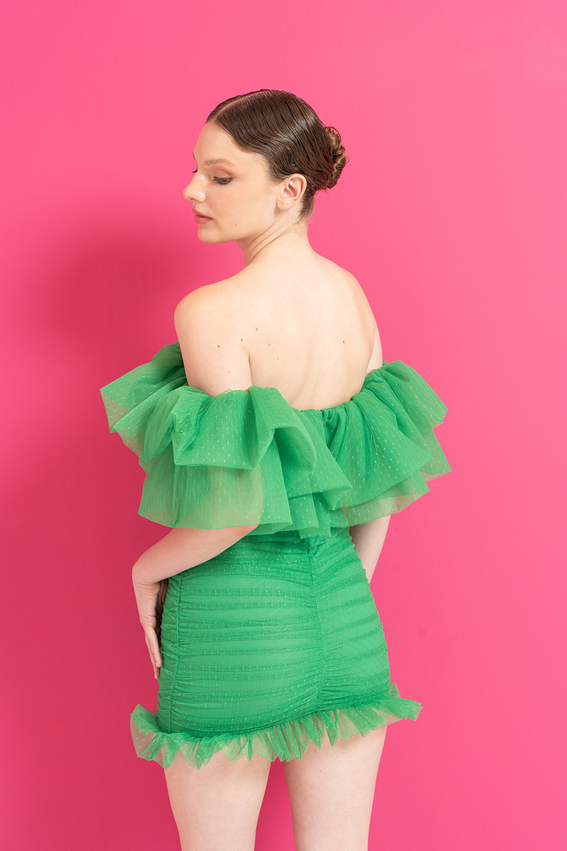 Tül Detaylı Büzgülü Kelly Green Straplez Elbise