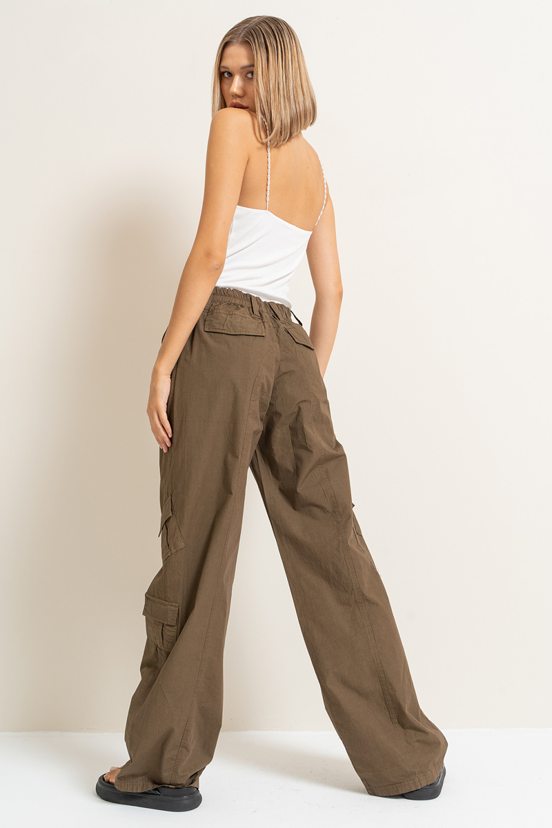 Khaki Pants with Cargo Pockets