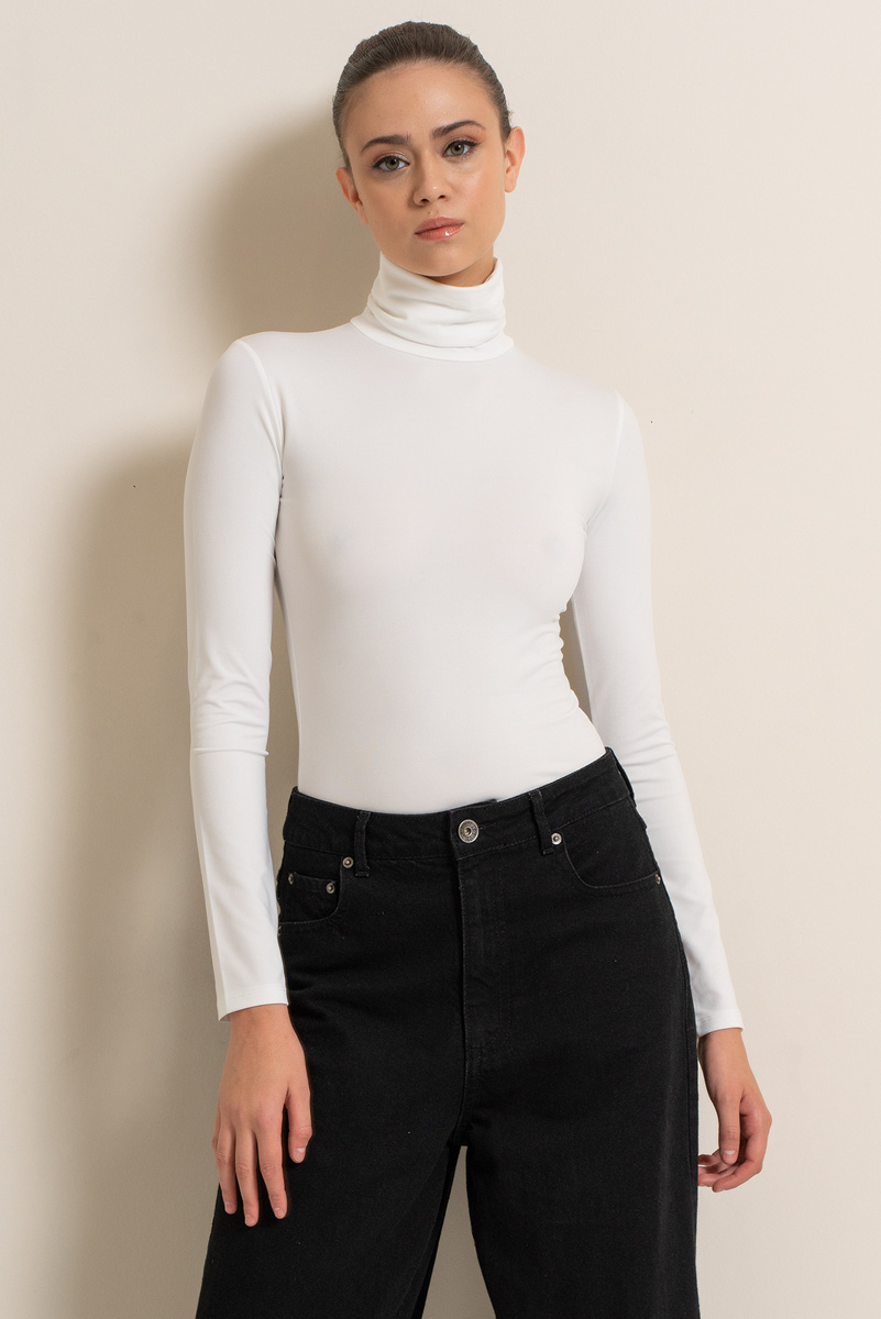 Wholesale Slim Fit Long Sleeve Roll Neck Offwhite Top