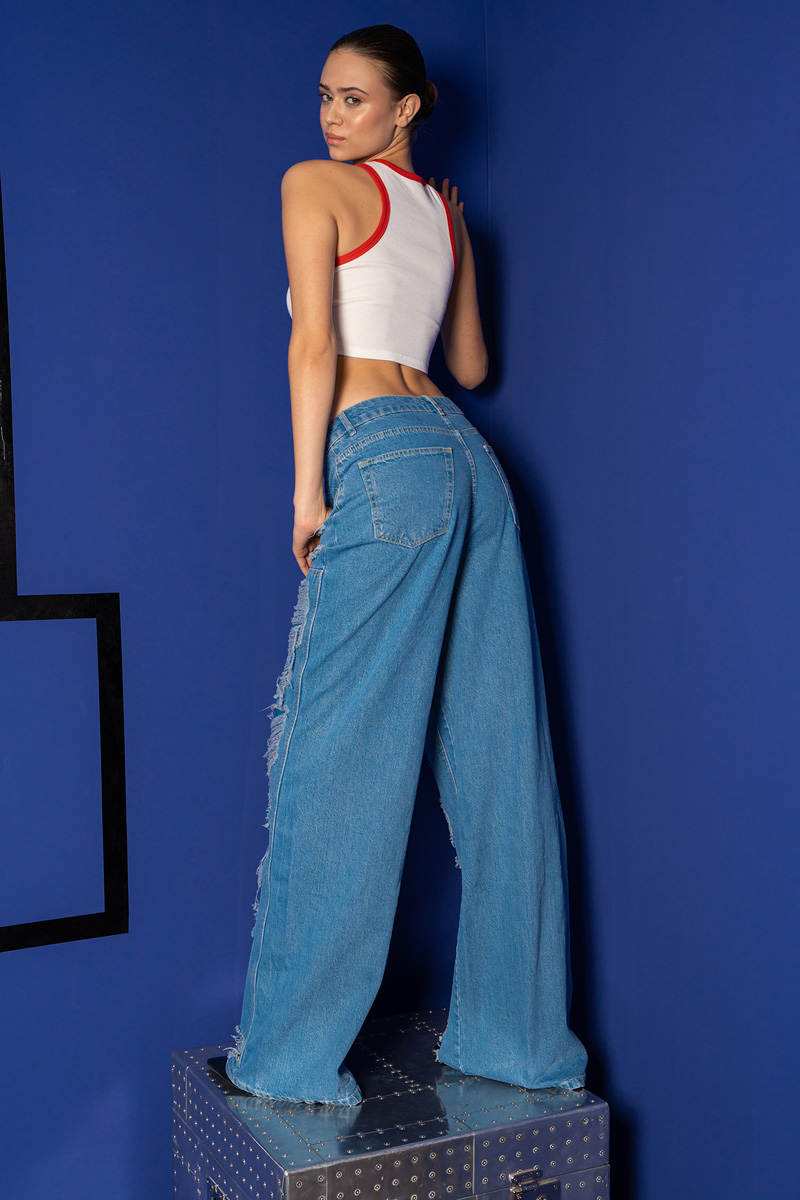 Mavi Yırtık Tasarımlı Bol Kot Pantolon