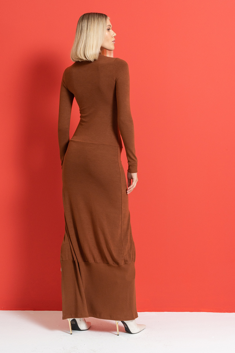 Split Front Maxi Dress With Chain Taba Belt