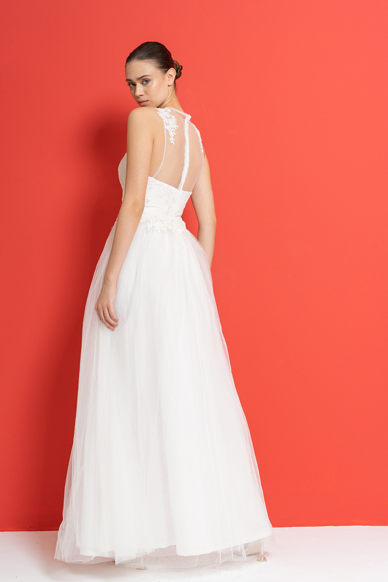 Wholesale Sleeveless Embroidered Gown in Offwhite