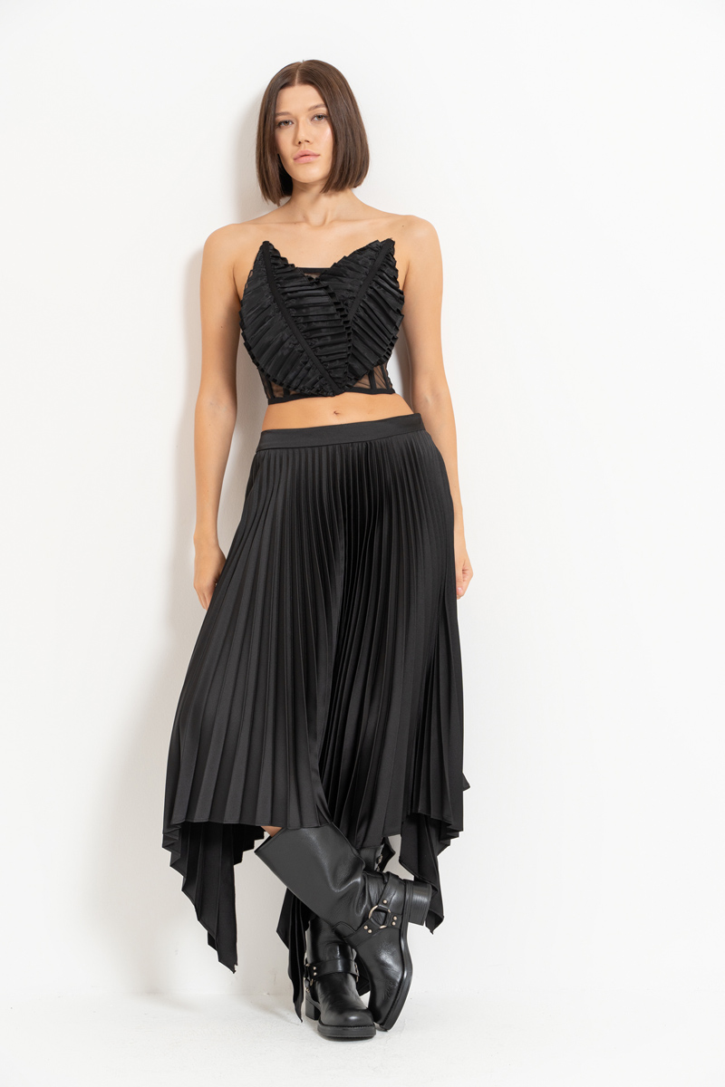 Black Pleated Asymmetric Skirt