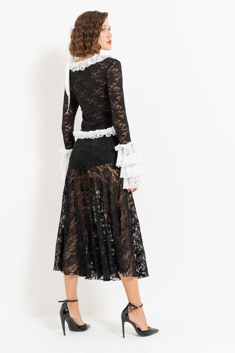 Black Elastic-Waist Lace Midi Skirt