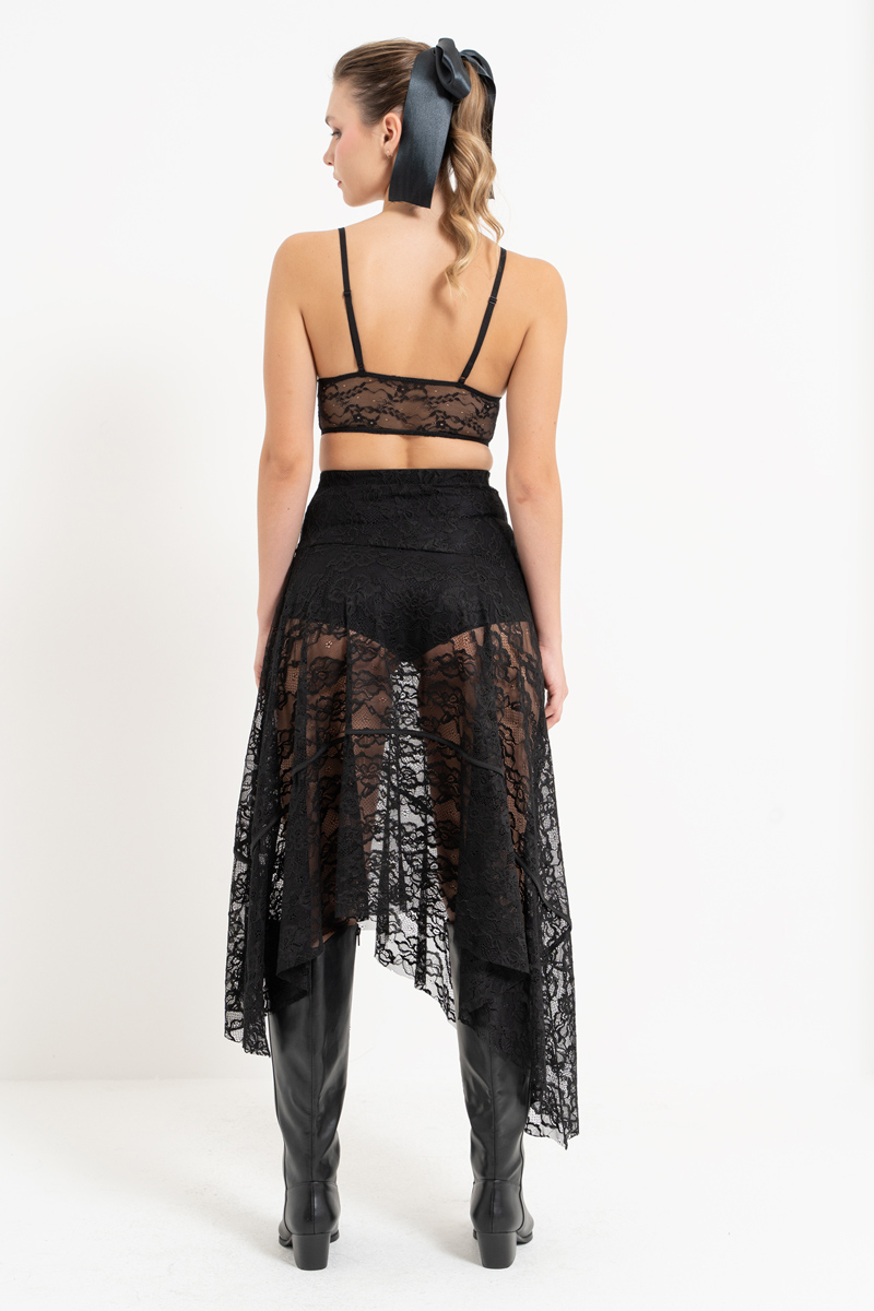 Black Elastic-Waist Lace Skirt