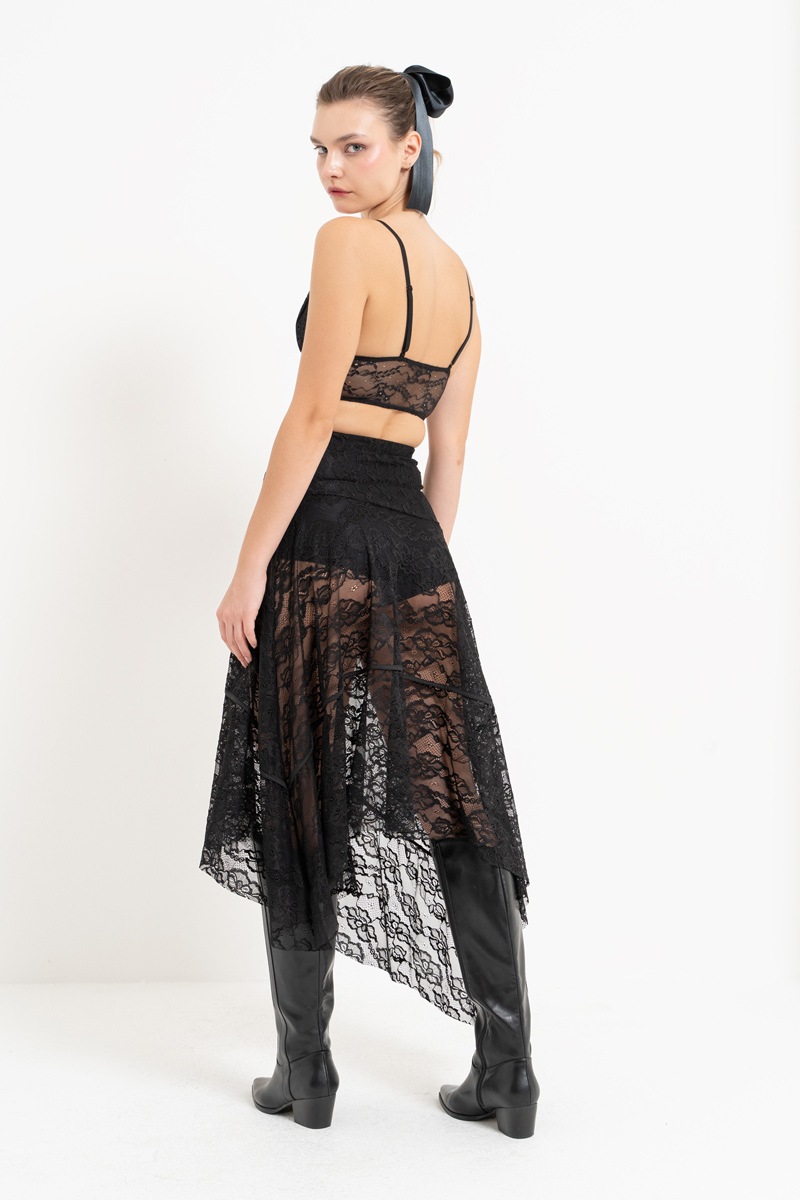 Black Elastic-Waist Lace Skirt