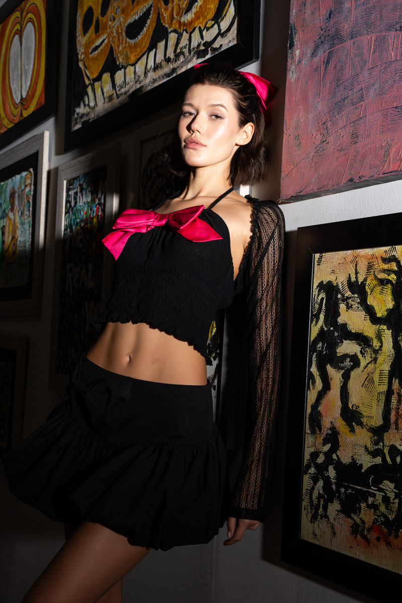 Black-Fuchsia Bow-Accent Crop Cami & Lace Bolero & Mini Skirt Set