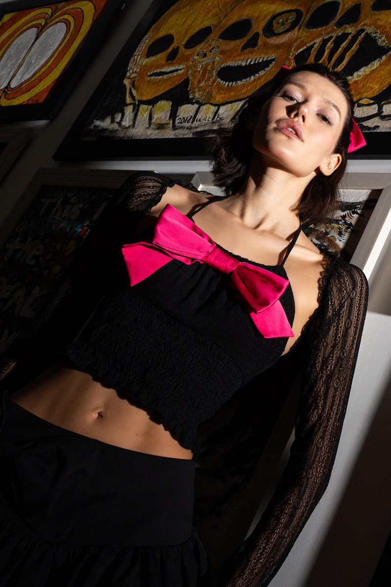 Black-Fuchsia Bow-Accent Crop Cami & Lace Bolero & Mini Skirt Set