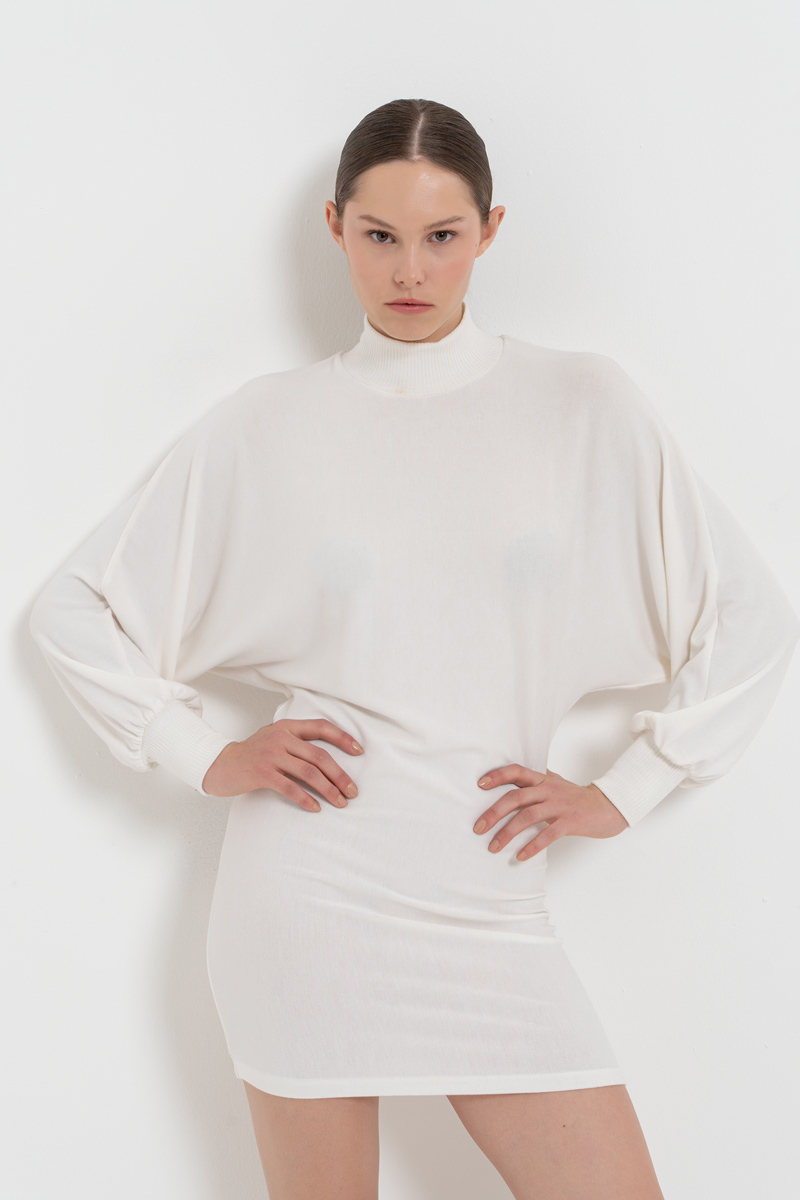 Yarasa Kollu Off white Balıkçı Yaka Mini Elbise