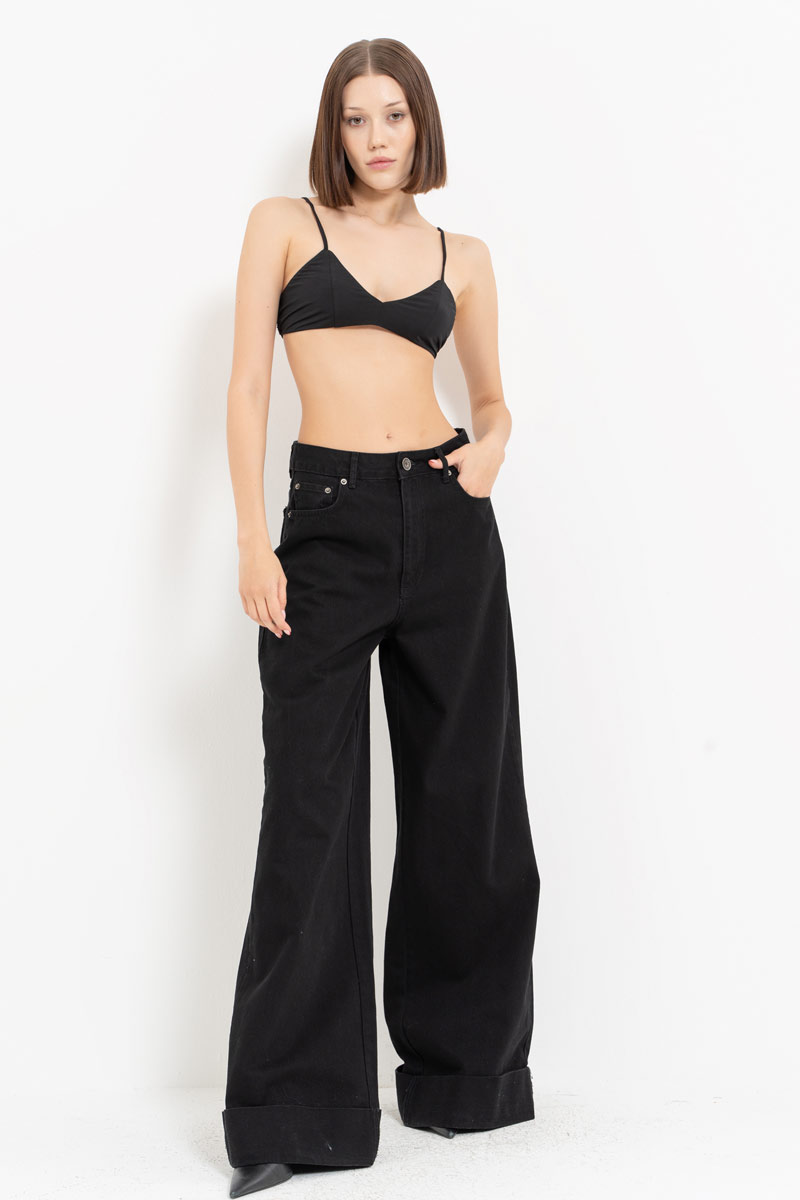 Black Loose-Fit Jeans