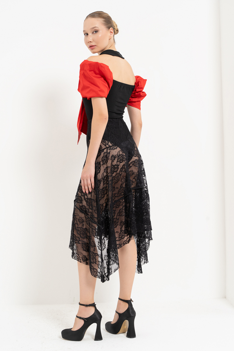 Black Elastic-Waist Lace Skirt