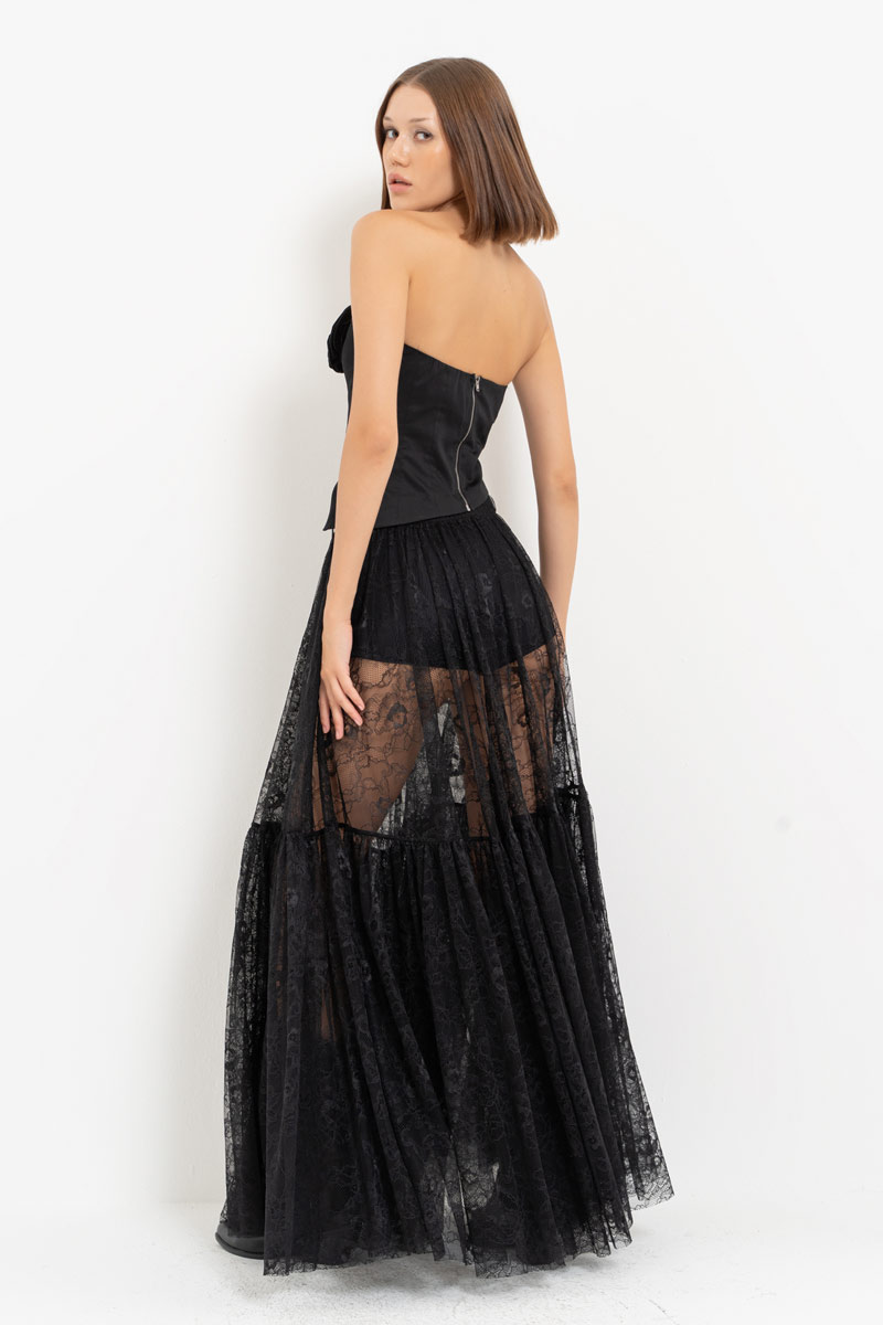 Black Elastic-Waist Lace Maxi Skirt