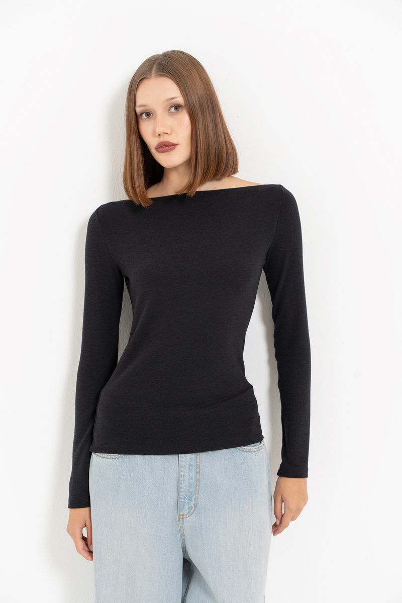 Black Boat-Neck Long-Sleeve Top