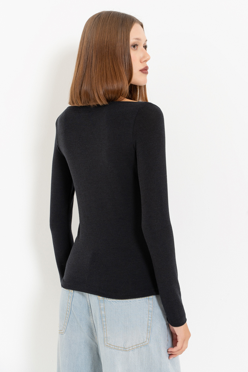 Black Boat-Neck Long-Sleeve Top