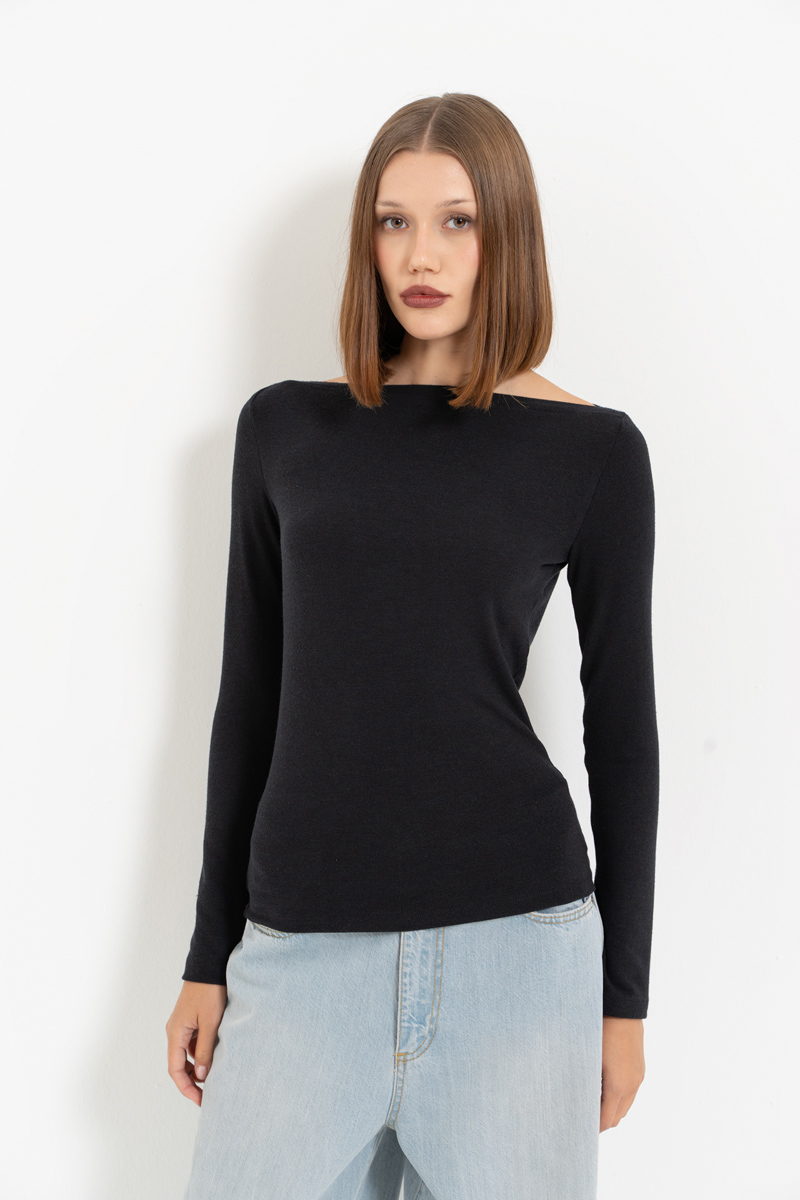 Black Boat-Neck Long-Sleeve Top