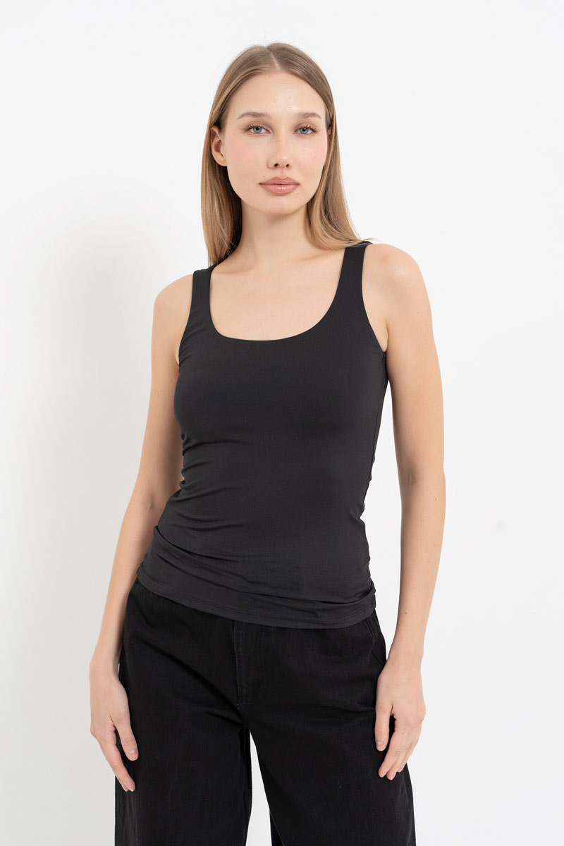 Round Neck Sleeveless Black Tank Top