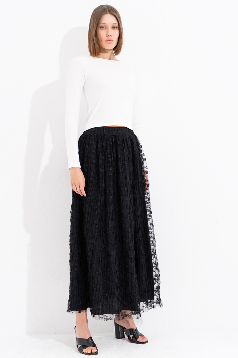 Offwhite Raglan-Sleeve Crop Top