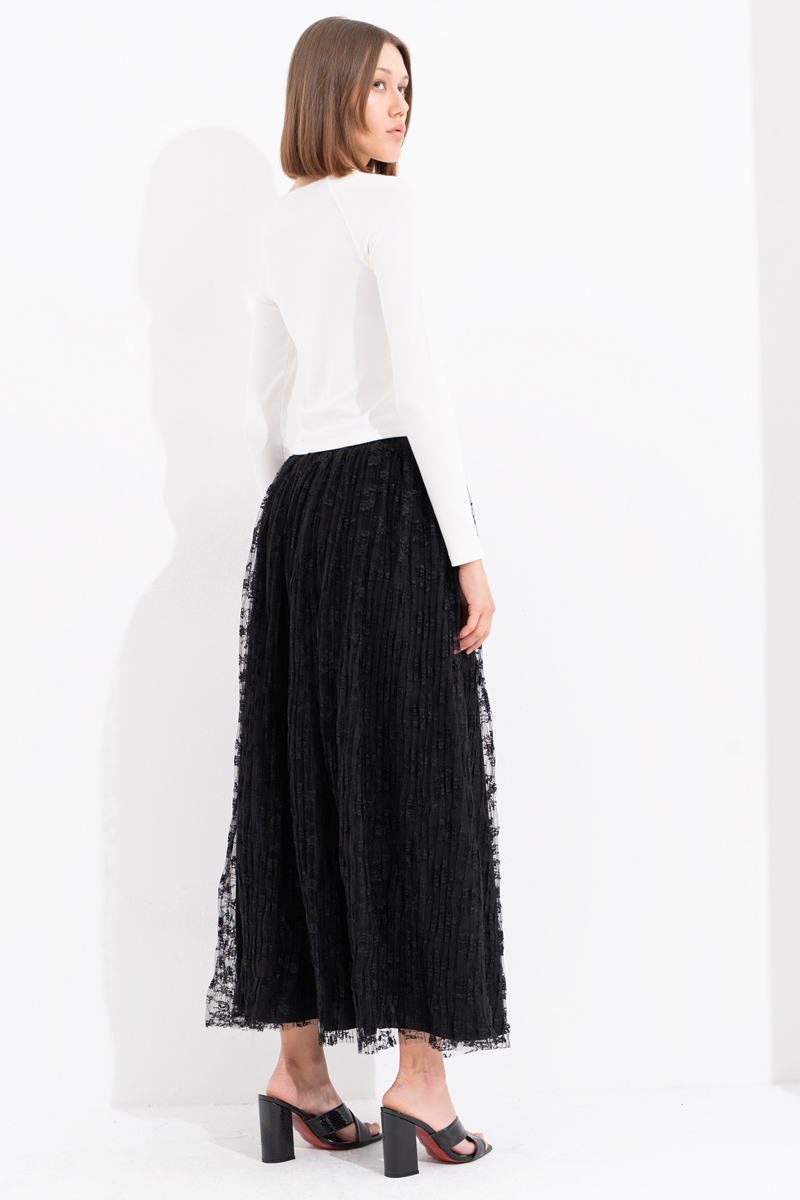 Offwhite Raglan-Sleeve Crop Top