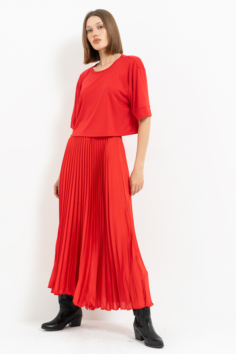 Red Crop T-Shirt